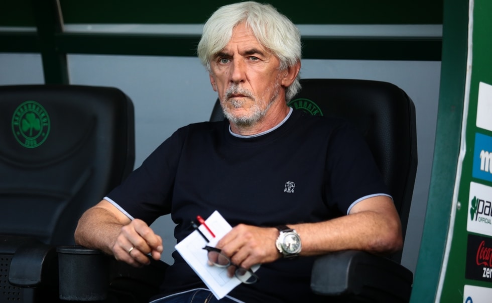 Ξέσπασμα Γιοβάνοβιτς: «Ο Λουτσέσκου έχει εμμονή μαζί μας»