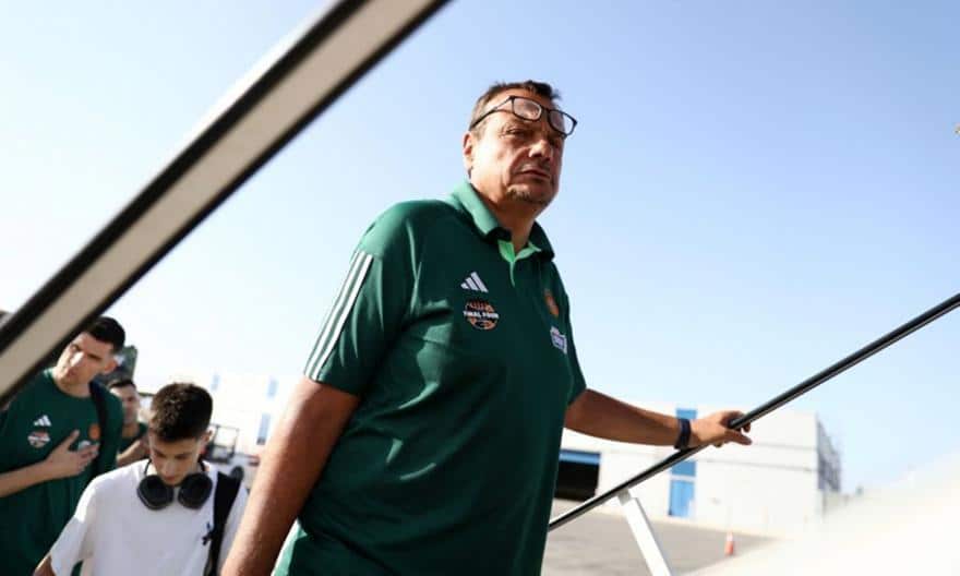 Ολόκληρο το βίντεο της έντασης με Αταμάν και οπαδούς