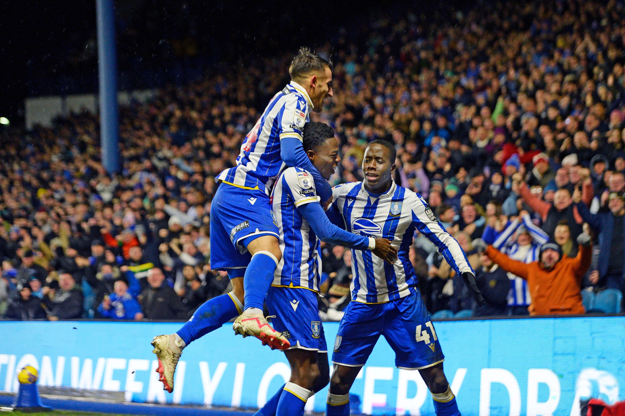 Σέφιλντ Γουένσντεϊ - Λιντς Στοίχημα