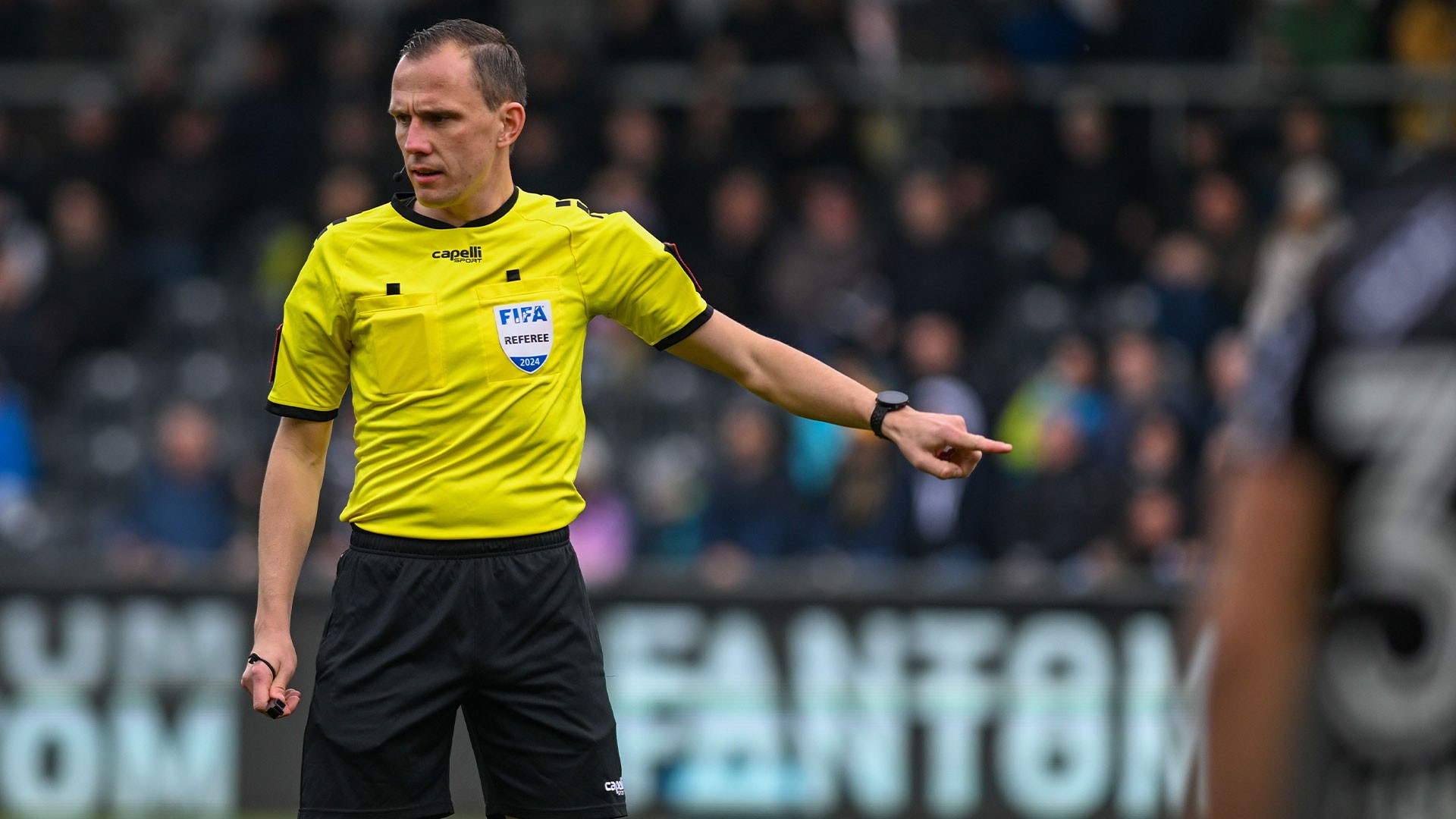 Ο διαιτητής του αγώνα Στεάουα - Ολυμπιακός είναι ο Σεμπάστιαν Γκισχάμερ