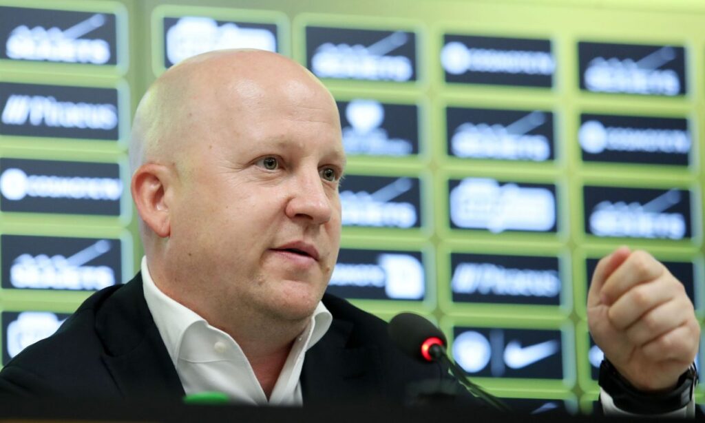 nikolic aek