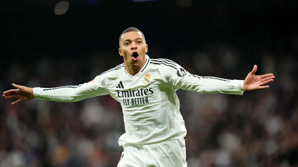 Φαβορί στη νέα εποχή