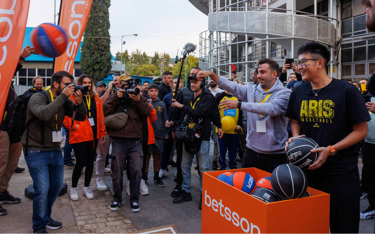 Η Betsson απογείωσε την πρεμιέρα του Αυτοκράτορα – Ο Richard Hsiao στο πλευρό του κόσμου και της ομάδας