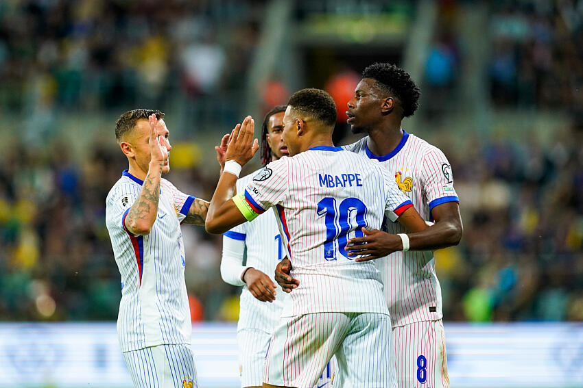 Γαλλία - Ουκρανία: Χαμός με το… κεφάλι του Εμπαπέ στο 15.00⚽