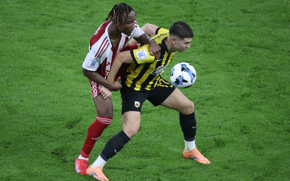 Αγωνία στην κορυφή της Super League με ειδικά στοιχήματα!