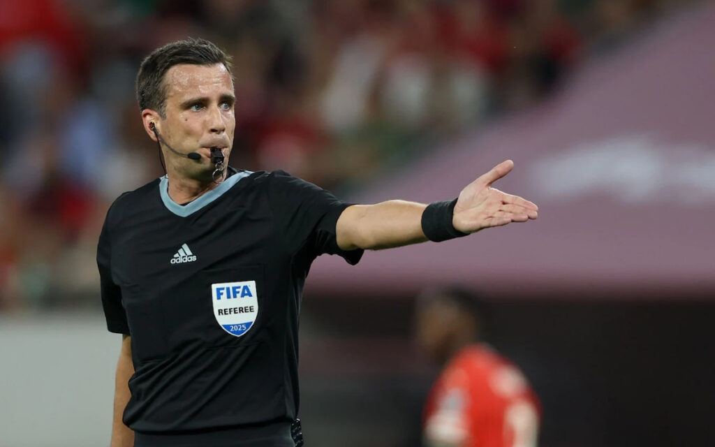 Ολυμπιακός - Παναθηναϊκός διαιτητής: Φέρνει... γούρι στους «πράσινους» ο Λάμπρεχτς!